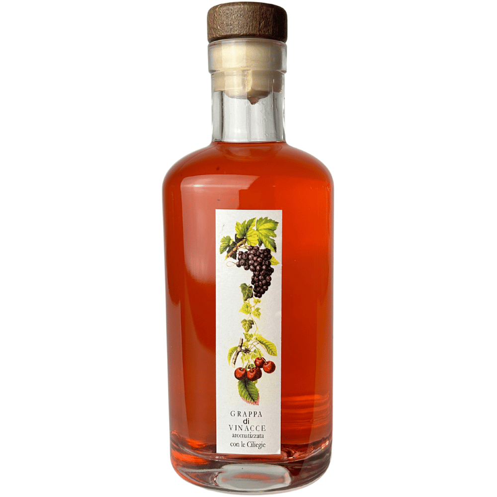 Grappa alle ciliegie della Distilleria Numa: autentica prelibatezza italiana.