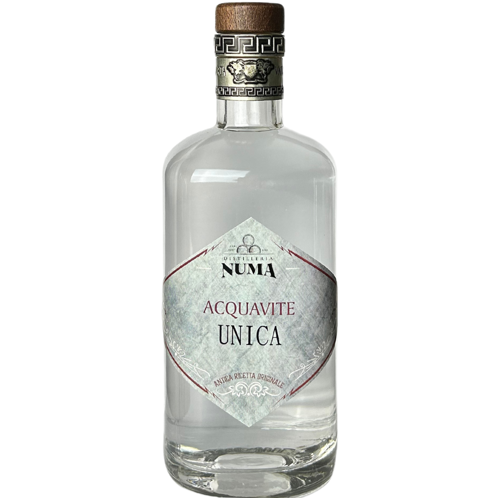 Scopri l'unicità dell'Acquavite UNICA della Distilleria NUMA: distillato pregiato di vini rossi, elegante e fine, con note floreali e vinosi aromi.